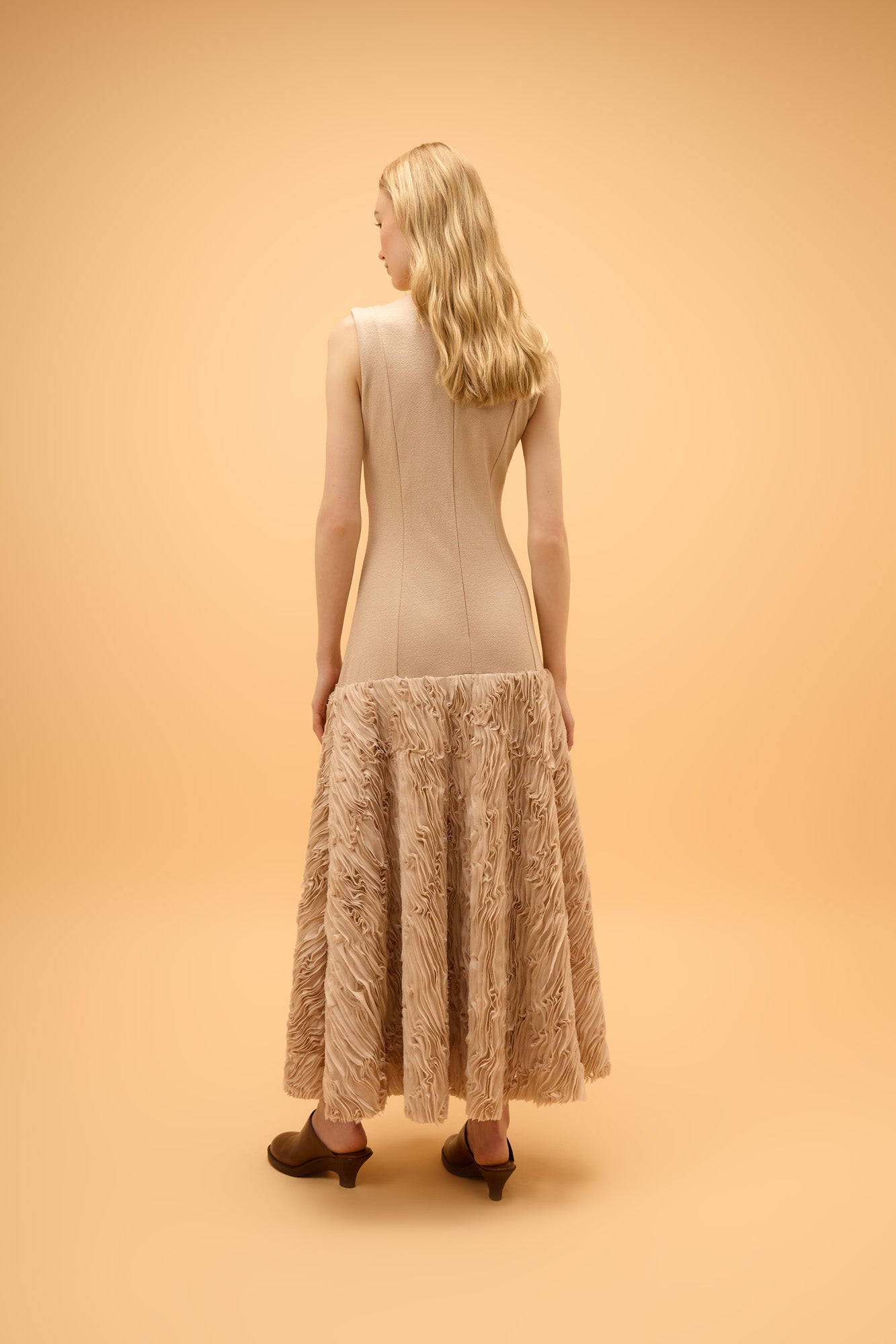 Vestido Longo Com Cinto Ondas