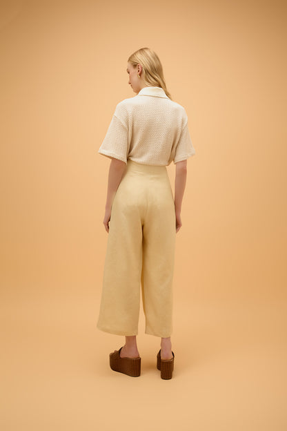 Calça Pantacourt Linho Ilhas