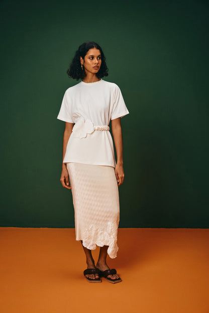 T-Shirt Básica Com Cinto Flor Candeias