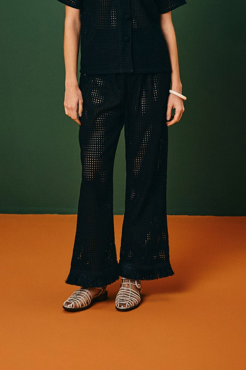 Calça Furadinha com Franja Tianguá